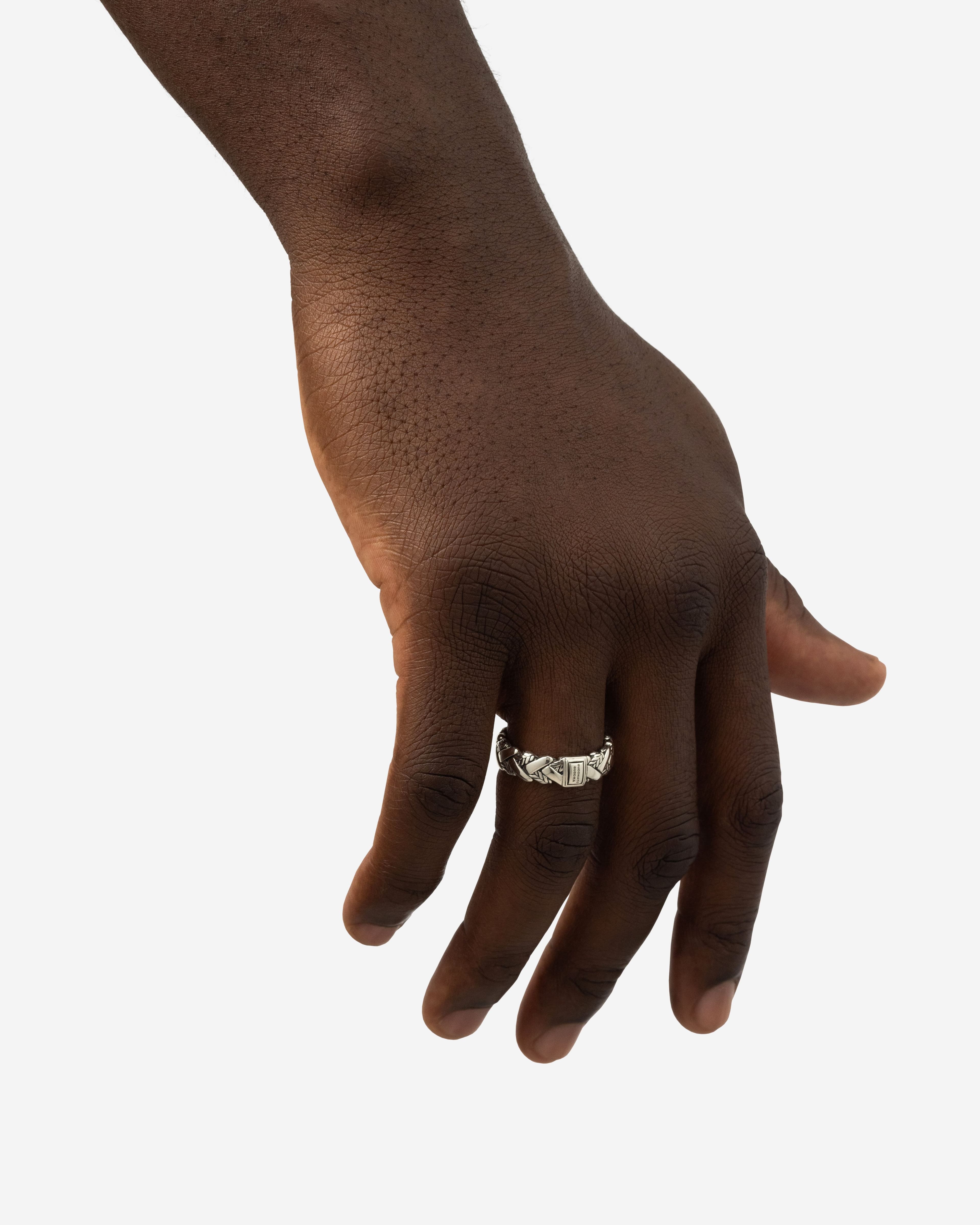Ring George Textuur thumbnail 4