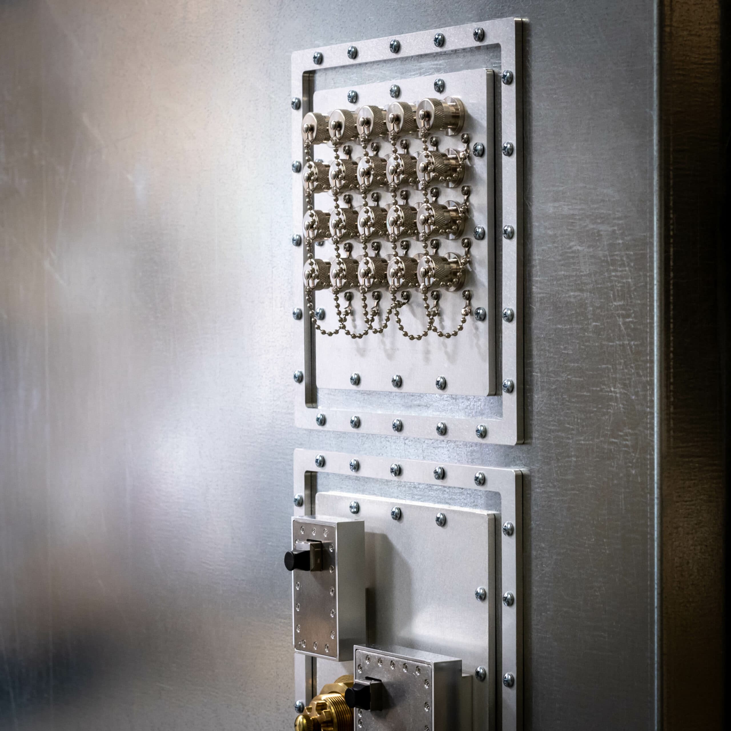 Hardwall Modular Faraday Enclosure – RF/EMI Portable Shielding Room – Faraday Cage thumbnail 2