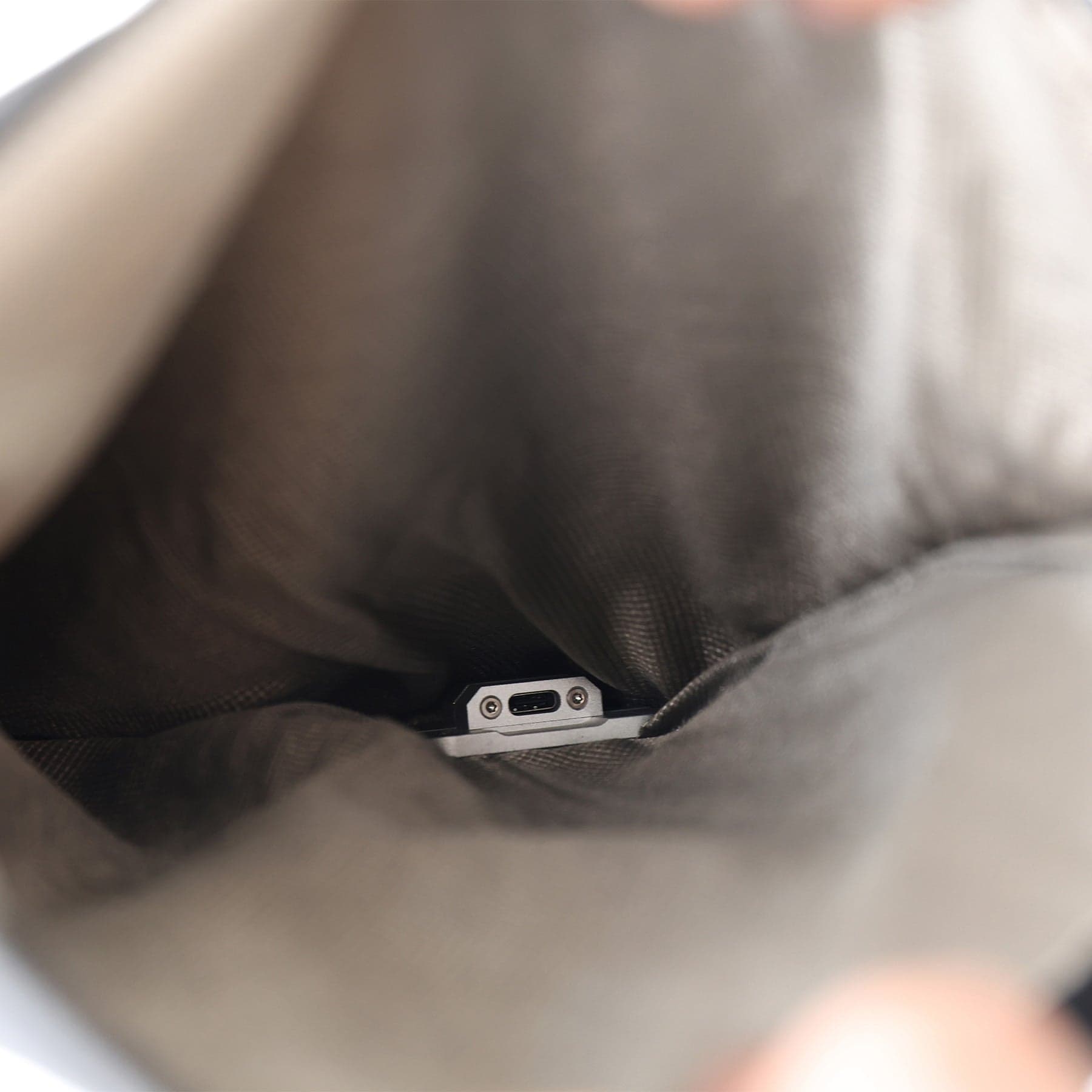 Premium Faraday Bag With Phase Filter thumbnail 2